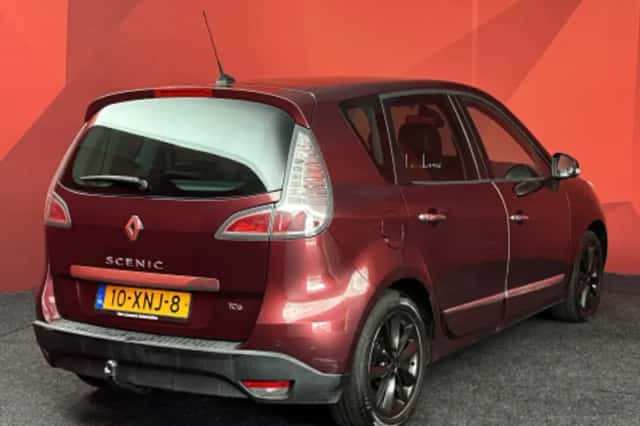 Renault Scénic (2012) thumbnail 2
