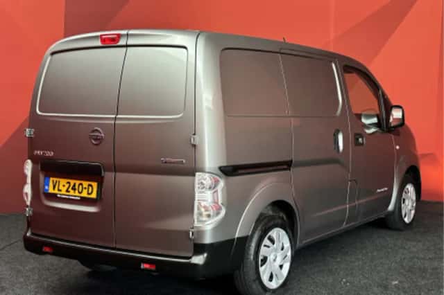 Nissan E-nv200 (2014) thumbnail 2