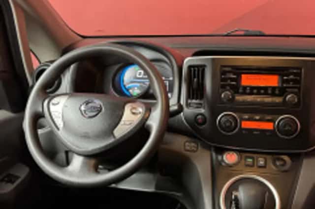 Nissan E-nv200 (2014) thumbnail 3