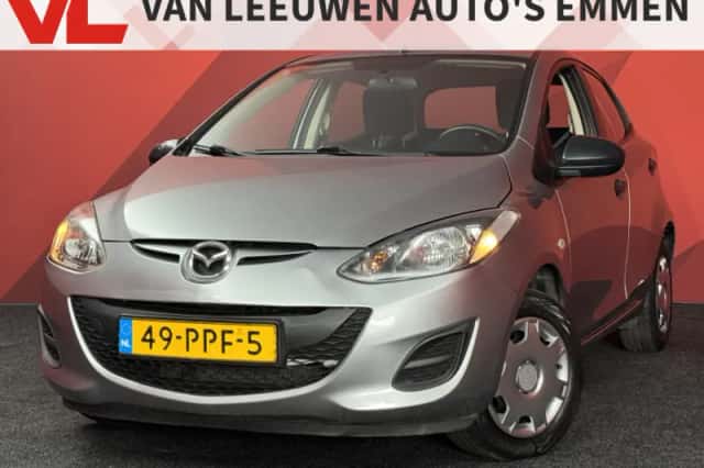 Mazda 2 (2011) thumbnail 1