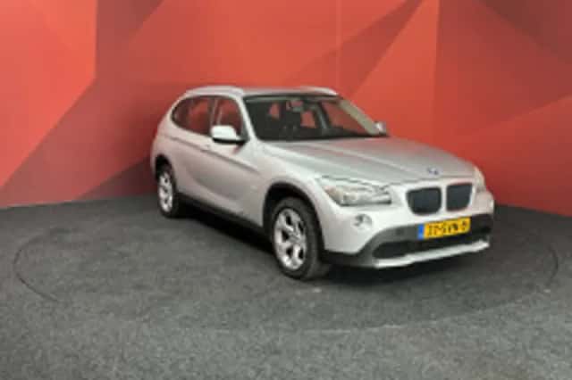 BMW X1 (2011) thumbnail 5