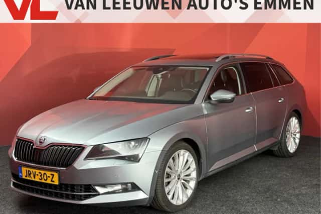 Škoda Superb (2015) thumbnail 1