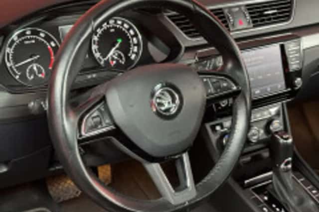 Škoda Superb (2015) thumbnail 4