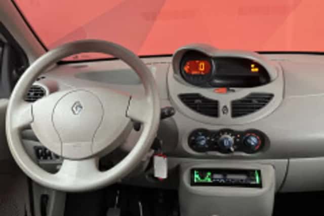 Renault Twingo (2017) thumbnail 3