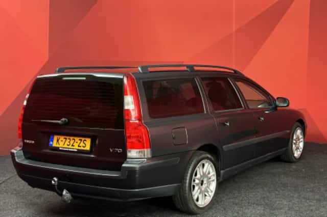 Volvo V70 (2021) thumbnail 2