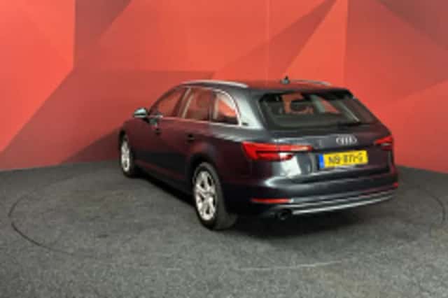 Audi A4 (2017) thumbnail 6