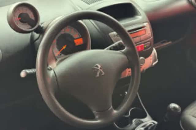 Peugeot 107 (2012) thumbnail 3