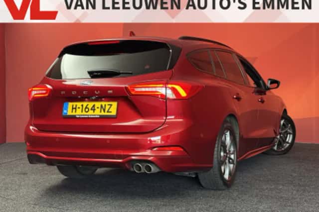 Ford Focus (2019) thumbnail 2