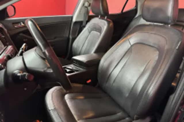 Kia Optima (2013) thumbnail 4