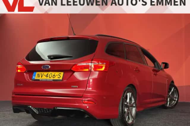 Ford Focus (2017) thumbnail 2