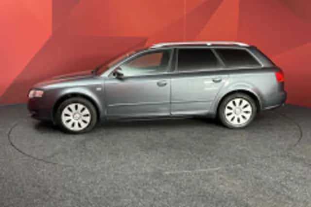 Audi A4 (2006) thumbnail 6