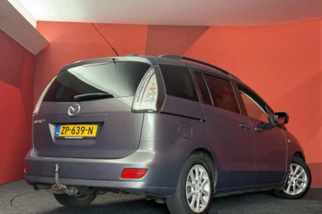 Mazda 5 (2019) thumbnail 2
