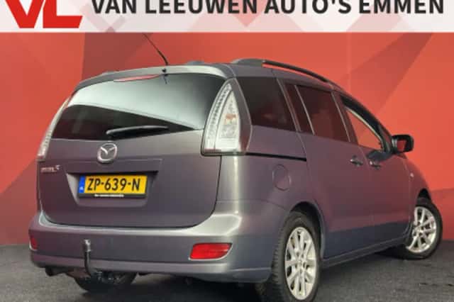 Mazda 5 (2010) thumbnail 2
