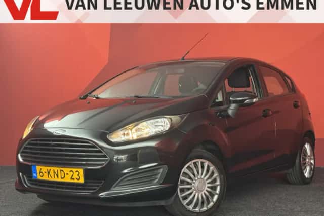 Ford Fiesta (2013) thumbnail 1