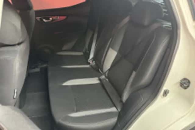 Nissan Qashqai (2021) thumbnail 5
