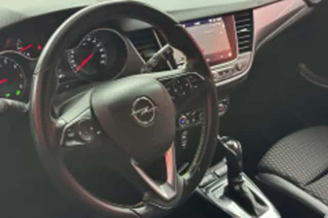 Opel Crossland X (2018) thumbnail 3