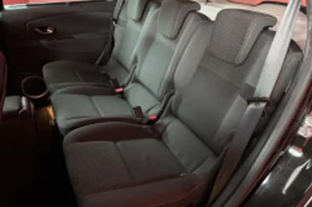 Renault Scénic (2010) thumbnail 5