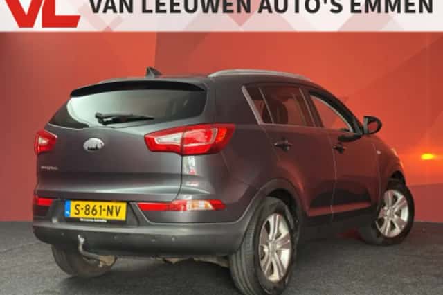 Kia Sportage (2023) thumbnail 2