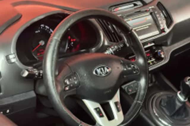 Kia Sportage (2023) thumbnail 3