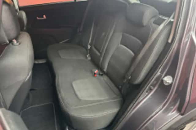 Kia Sportage (2023) thumbnail 5