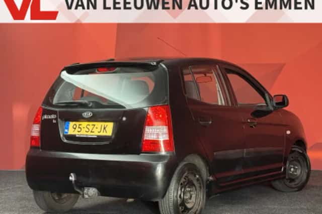 Kia Picanto (2006) thumbnail 2