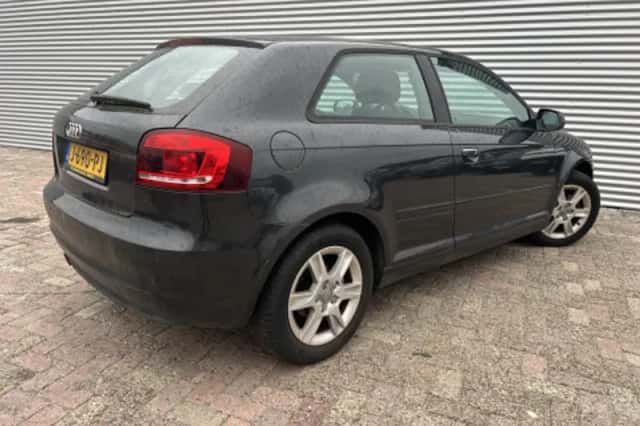 Audi A3 (2022) thumbnail 2
