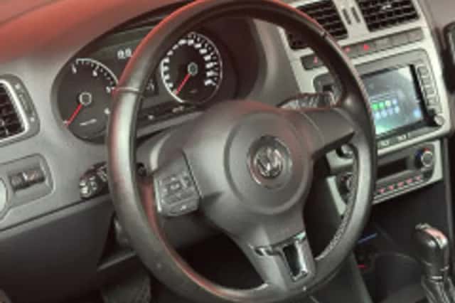 Volkswagen Polo (2018) thumbnail 3