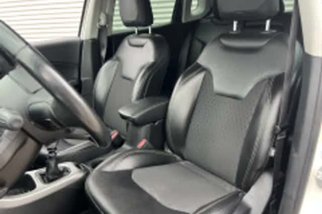 Jeep Compass (2019) thumbnail 4