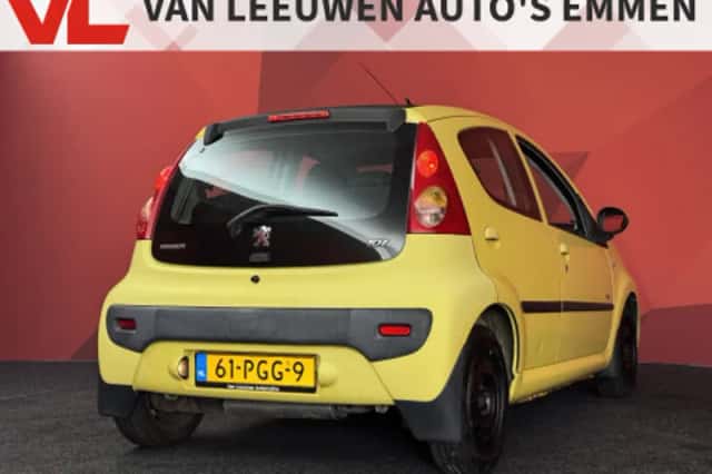 Peugeot 107 (2011) thumbnail 2