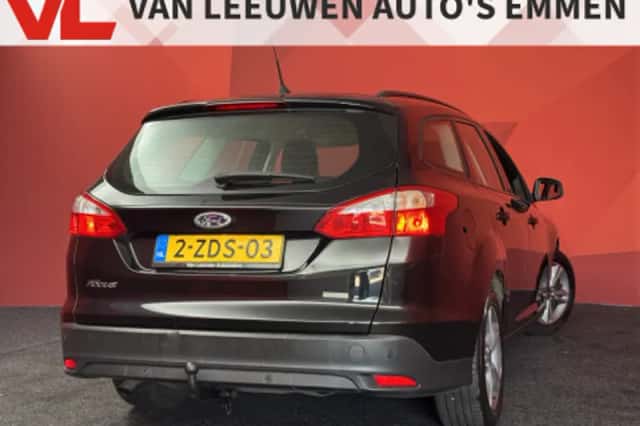 Ford Focus (2014) thumbnail 2