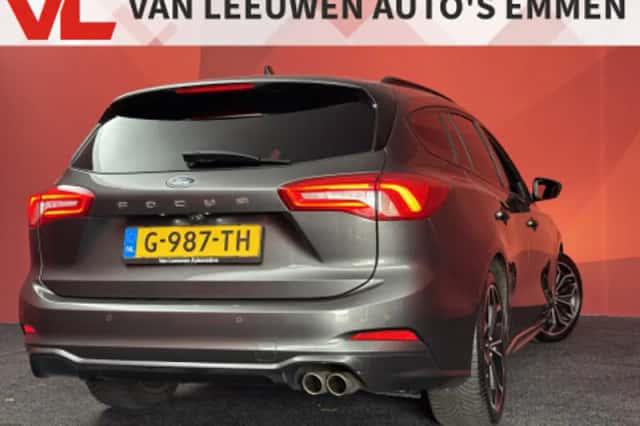 Ford Focus (2019) thumbnail 2