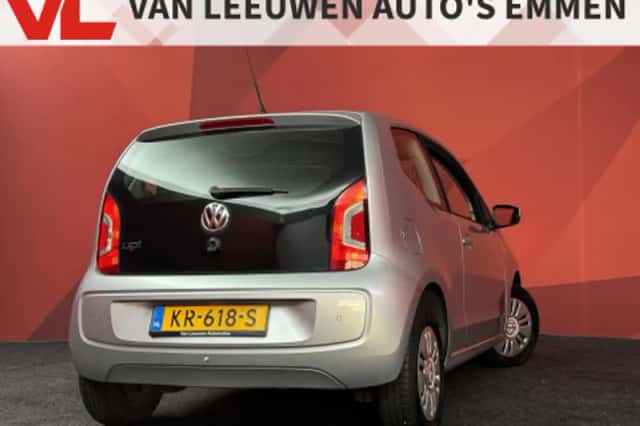 Volkswagen Up (2013) thumbnail 2
