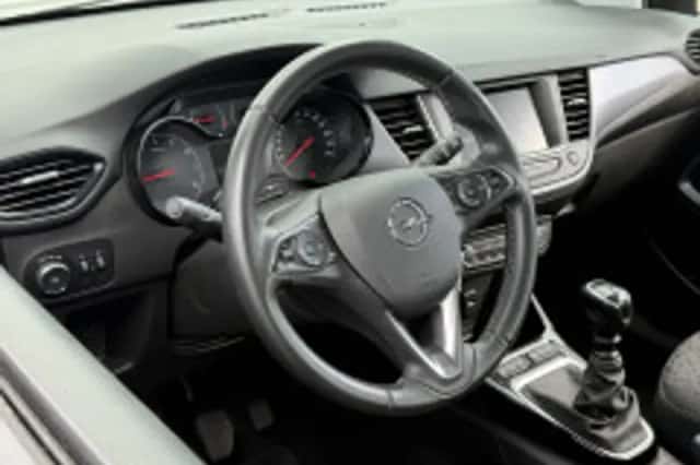 Opel Crossland (2022) thumbnail 3