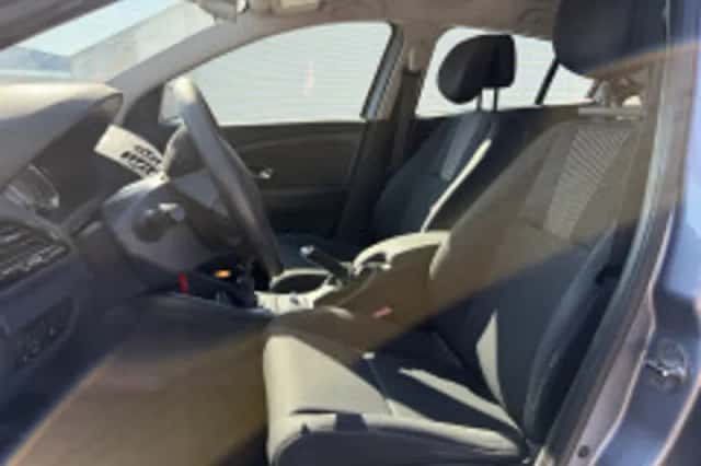 Renault Mégane (2011) thumbnail 5