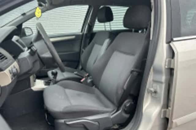 Opel Astra (2007) thumbnail 4