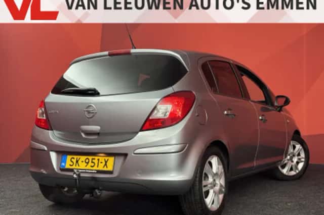 Opel Corsa (2018) thumbnail 2