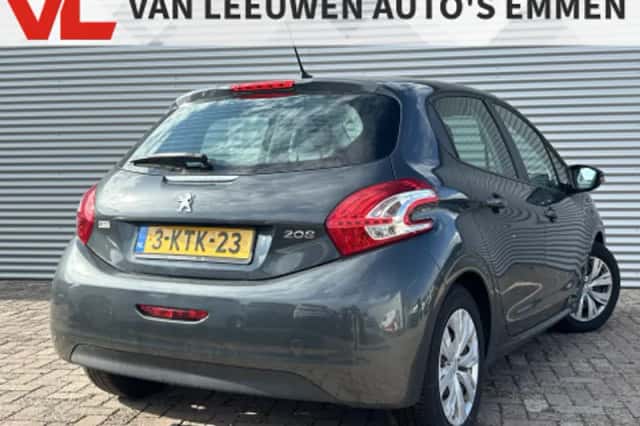 Peugeot 208 (2013) thumbnail 2