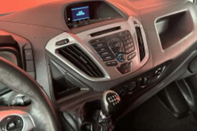 Ford Transit Custom (2013) thumbnail 6