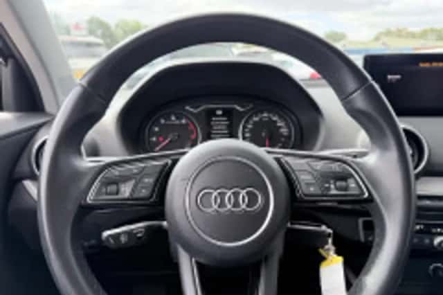 Audi Q2 (2020) thumbnail 4