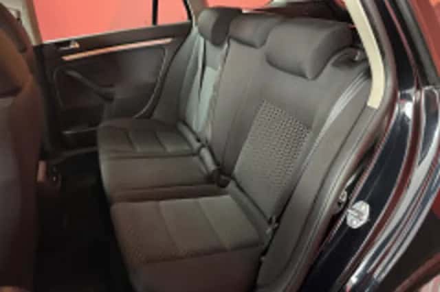 Volkswagen Golf (2012) thumbnail 5