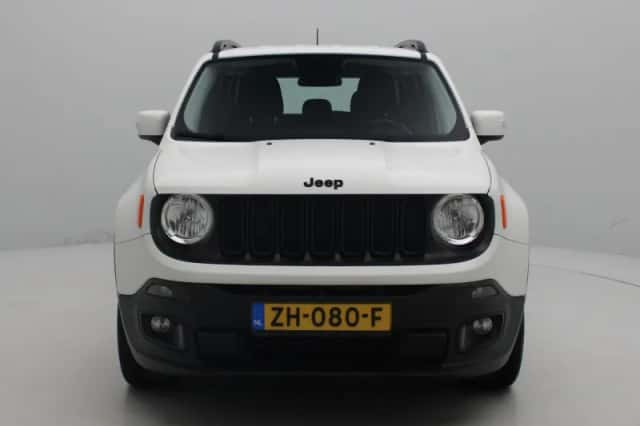 Jeep Renegade (2017) thumbnail 4