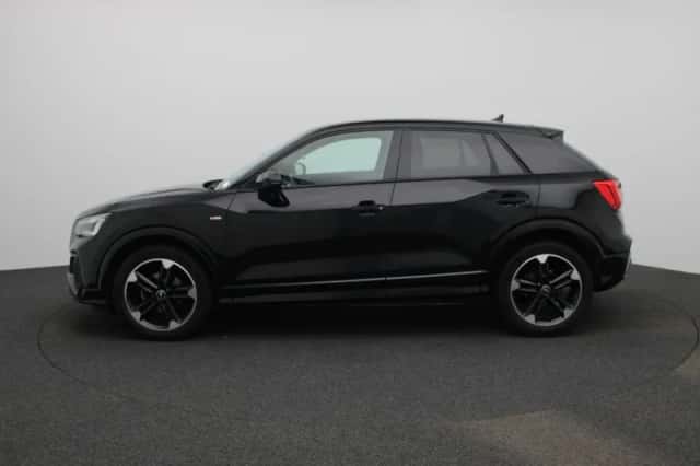 Audi Q2 (2022) thumbnail 4
