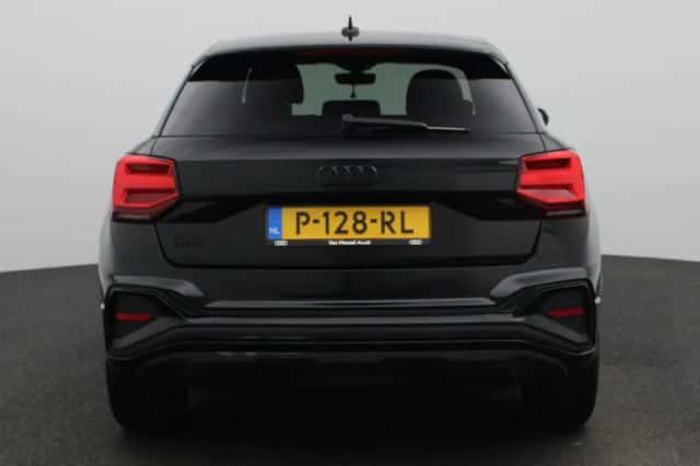 Audi Q2 (2022) thumbnail 5