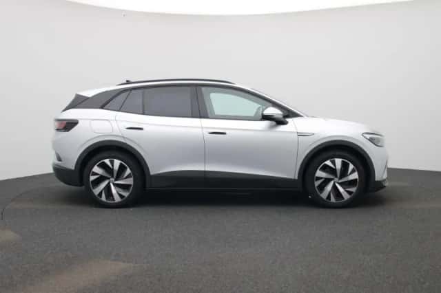 Volkswagen ID.4 (2023) thumbnail 6