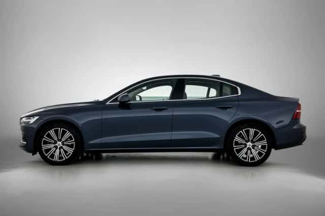 Volvo S60 (2021) thumbnail 2