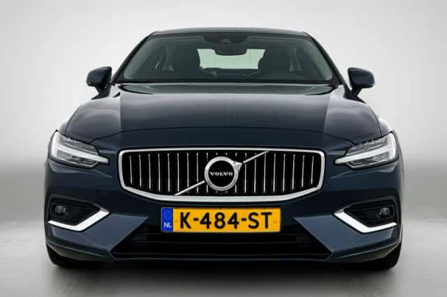 Volvo S60 (2021) thumbnail 5