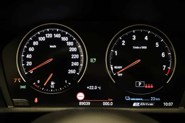 BMW X1 (2021) thumbnail 4