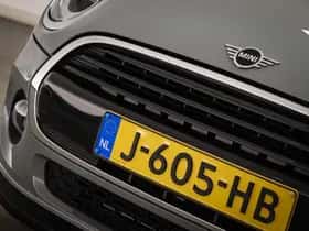 MINI Cooper (2020) thumbnail 14