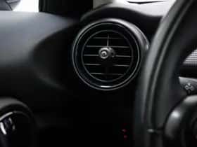MINI Cooper (2020) thumbnail 30