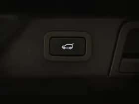 Land Rover Range Rover Velar (2019) thumbnail 18